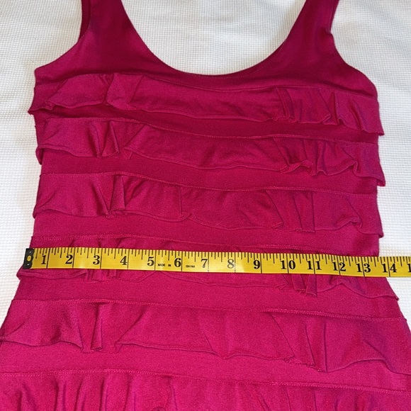 EXPRESS RUFFLE SLEEVELESS HOT PINK DRESS SIZE XS - Picture 5 of 8